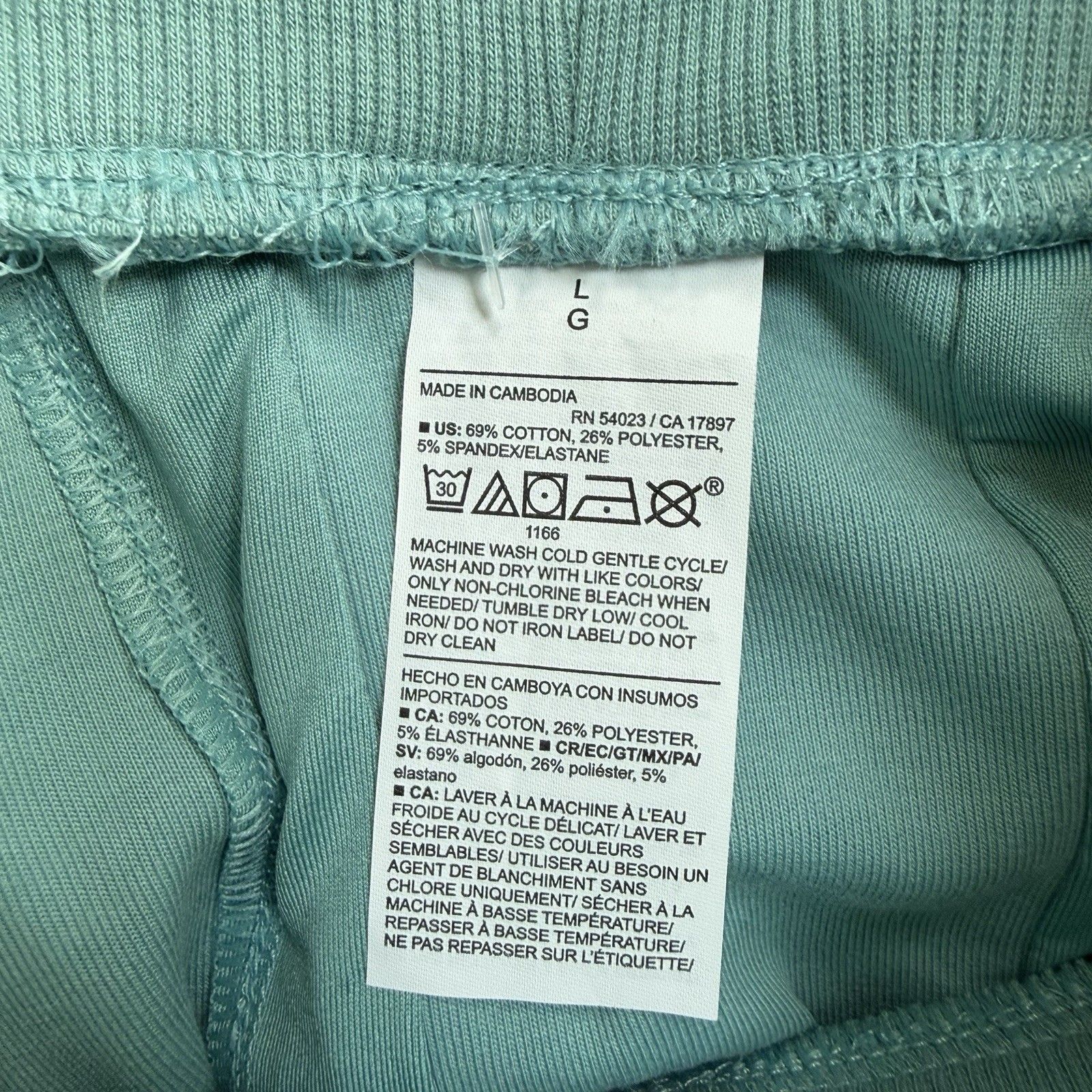 Old Navy Luminous Blue Extra High-Waisted Dynamic Fleece Sweat Shorts Large — image 8 of 8